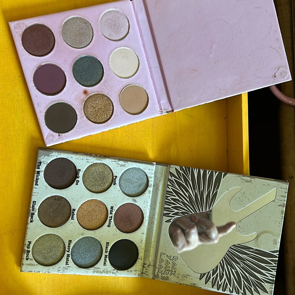Eye Shadow Palettes - Picture 2 of 5